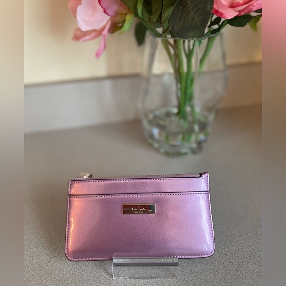 Kate Spade Kenzie Boxed Large Silm Card Holder